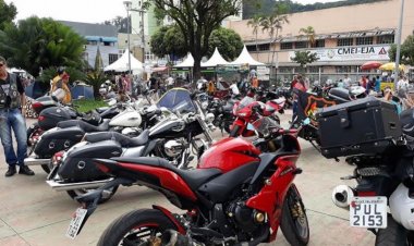 Encontro mobiliza motociclistas em Timóteo