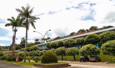 Unileste é novamente reconhecido como instituição de  excelência pelo Guia da Faculdade