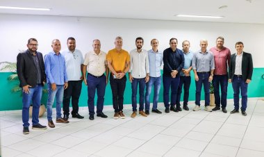 Gustavo Nunes recebe em Ipatinga prefeitos eleitos e reeleitos do Vale do Aço para discussão de pautas conjuntas