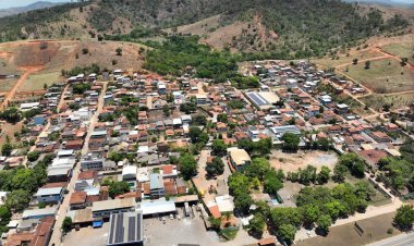 Prefeitos do Vale do Rio Doce participam de seminário sobre Regularização Fundiária Urbana em Governador Valadares