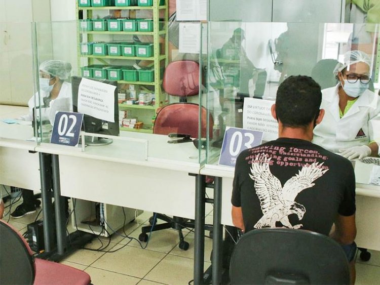 Farmácias públicas passarão por substituição de sistema operacional.