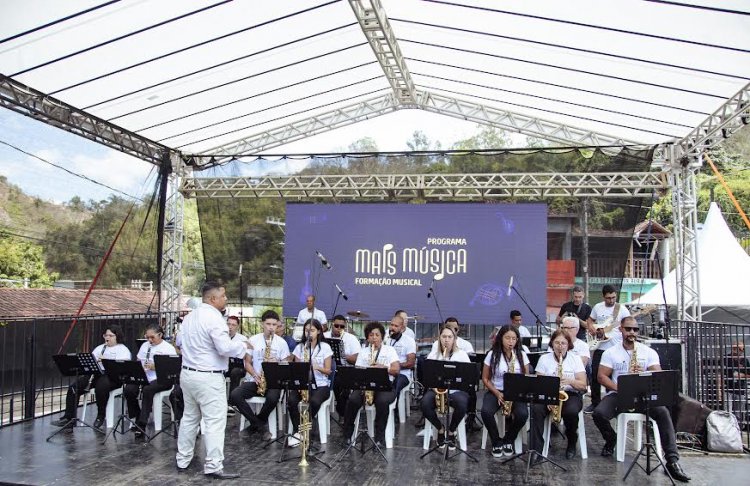 Encontro de Bandas de Música em Antônio Dias reúne comunidade e tradição