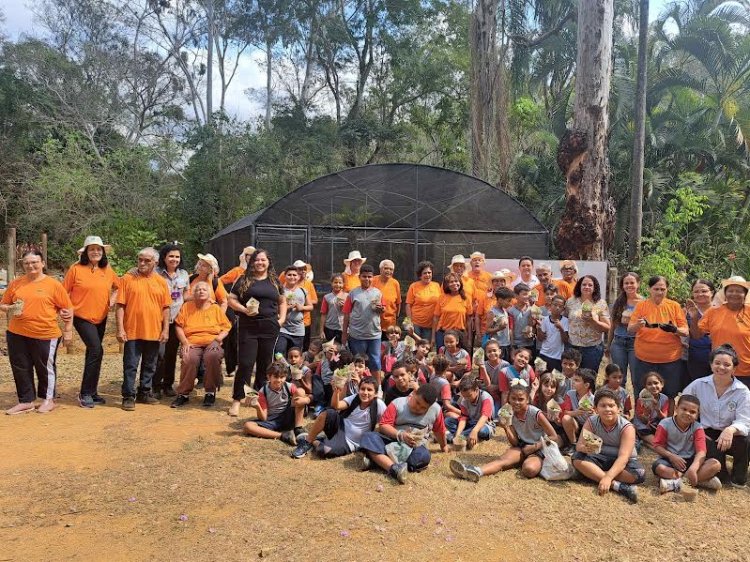 Dia da Árvore é celebrado com encontro de gerações no Oikós