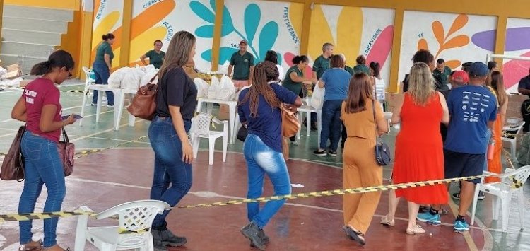 Coopertim realiza entrega das cestas Natalinas