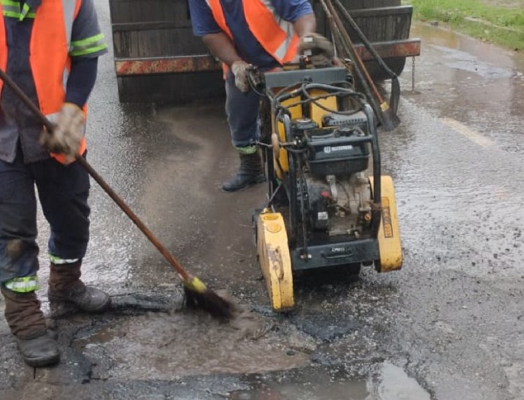 Prefeitura de Timóteo realiza operação tapa buraco