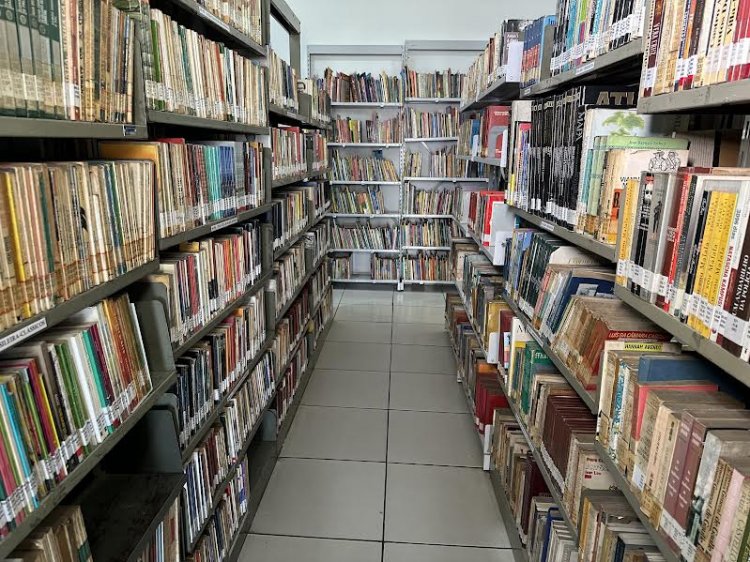 Biblioteca de Timóteo retoma horário normal de funcionamento