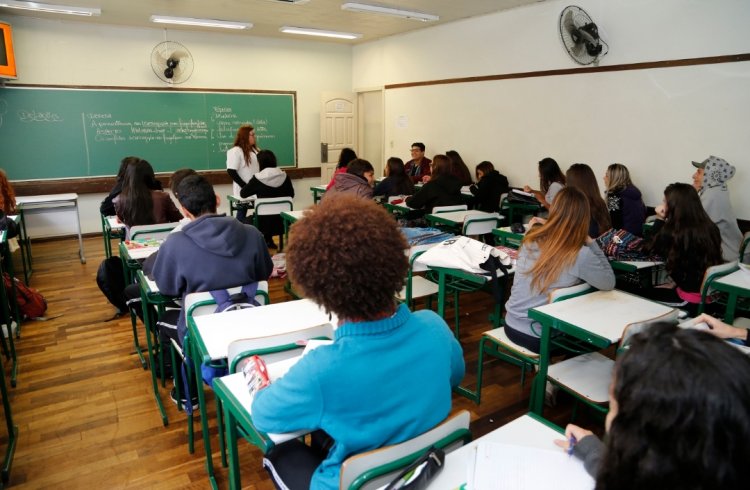 Alunos da rede municipal de Timóteo voltam às aulas dia 10